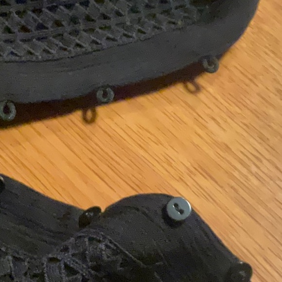 Yest short sleeve black blouse, size 8 - Picture 4 of 4